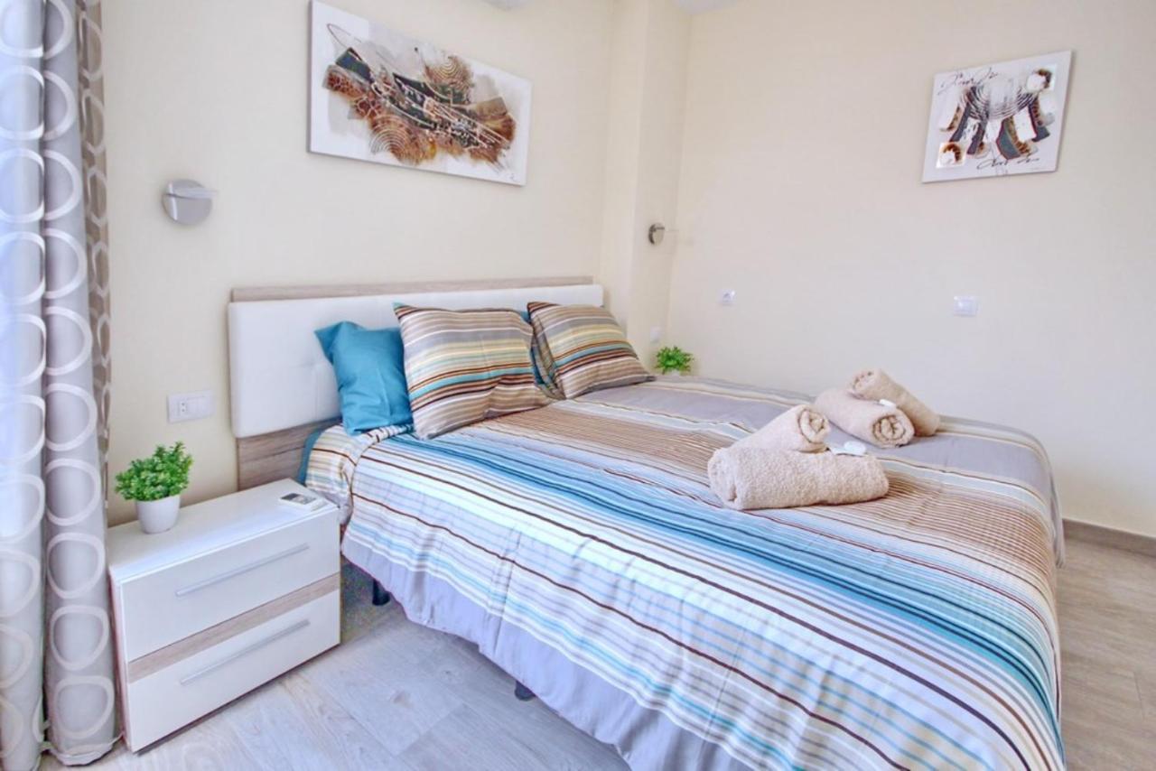 Apartment With Terrace On The Seafront In Playa Fanabe Адехе Екстериор снимка